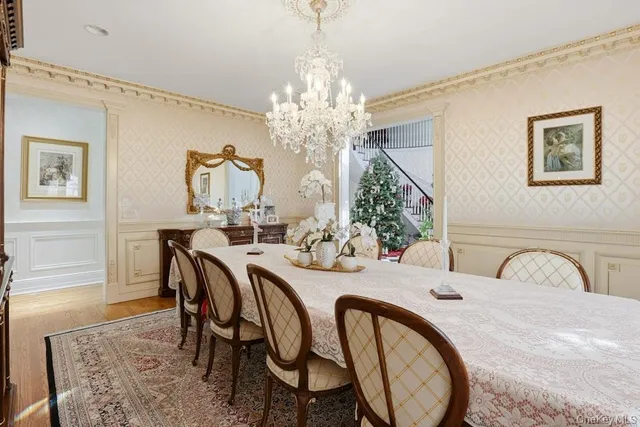 $4,400,000 | 1 Beech Tree Lane, Glen Head, NY 11545