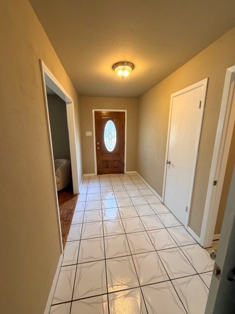 5655 Edith Street Houston, TX 77081 - Photo 3 of 15