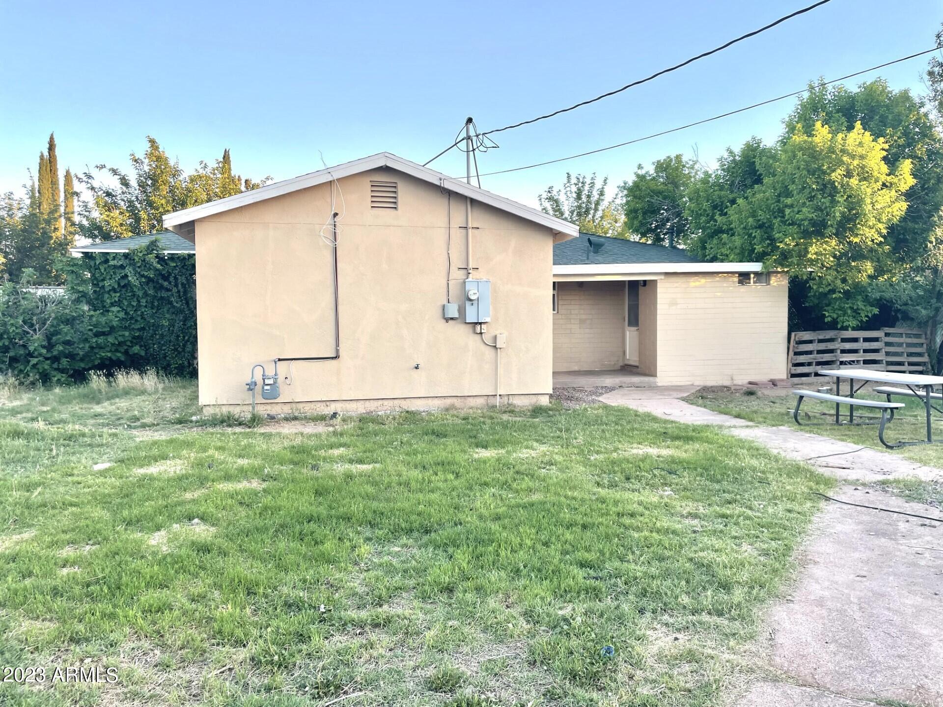 2454 East 14th Street Douglas, AZ 85607 - Photo 25 of 26 thumbnail_IMG_1101