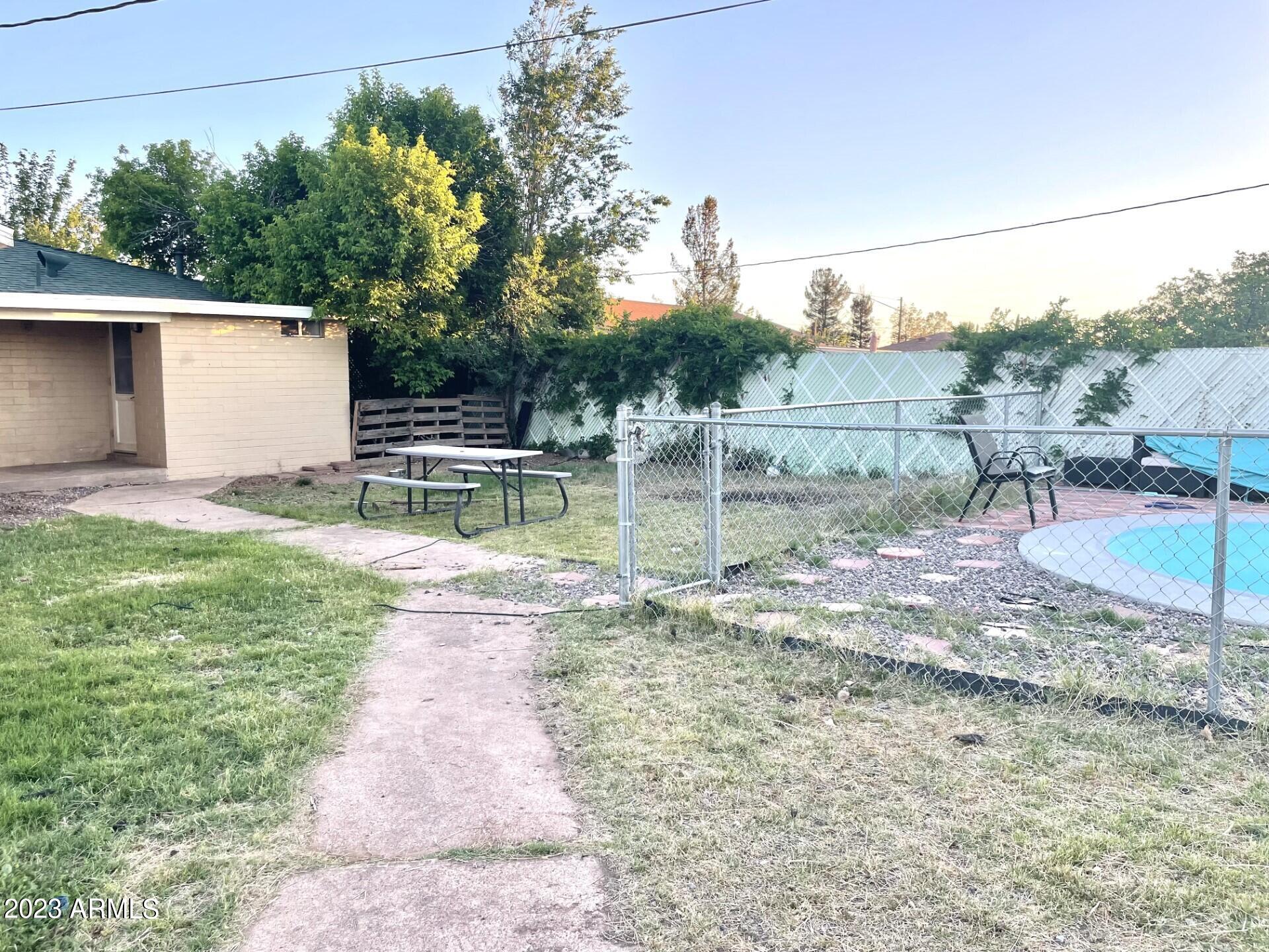 2454 East 14th Street Douglas, AZ 85607 - Photo 26 of 26 thumbnail_IMG_1103