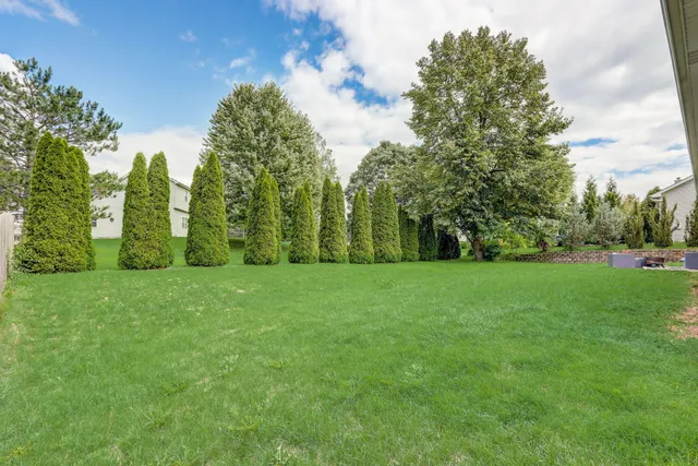 $519,900 | 2044 Matthew Avenue, Twin Lakes, WI 53181