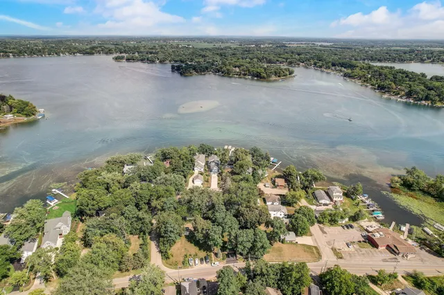 $519,900 | 2044 Matthew Avenue, Twin Lakes, WI 53181