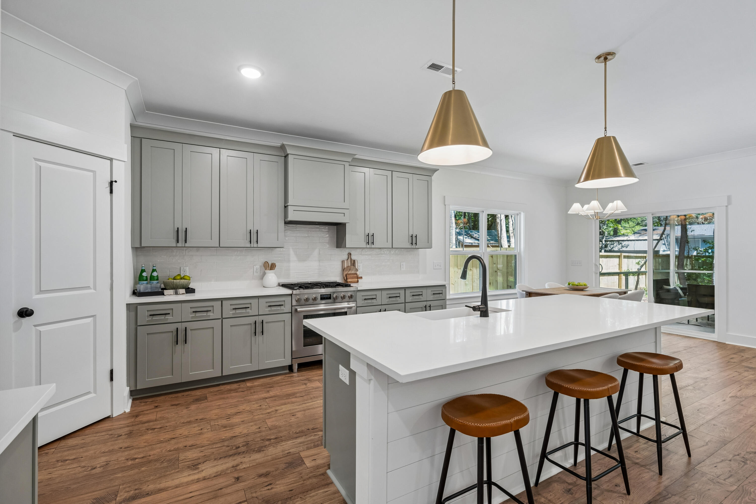 696 Eagle Street Mount Pleasant, SC 29464 - Photo 11 of 56 696BaldEagleSt-KeenEyeMarketing-020