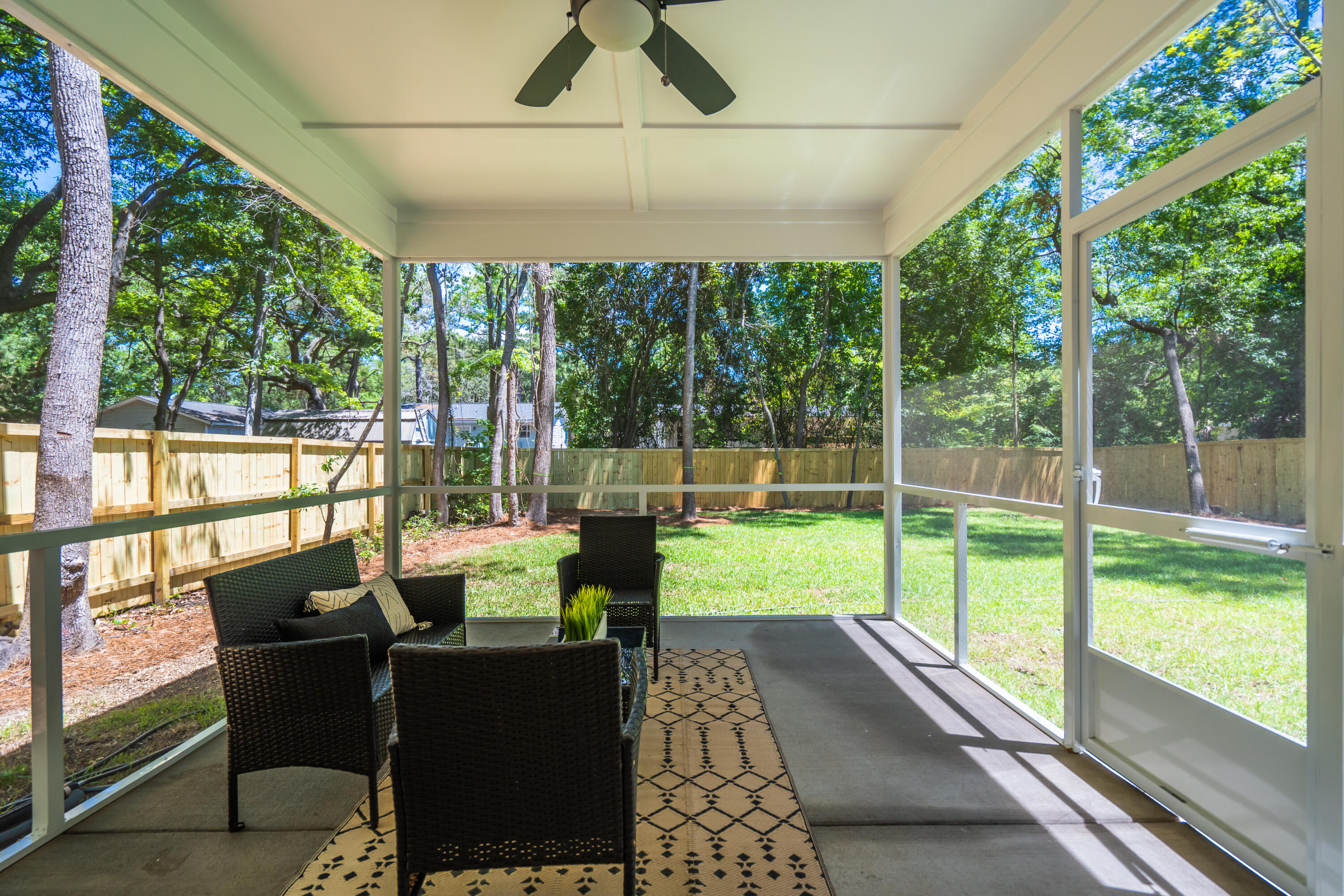 696 Eagle Street Mount Pleasant, SC 29464 - Photo 23 of 56 696BaldEagleSt-KeenEyeMarketing-039