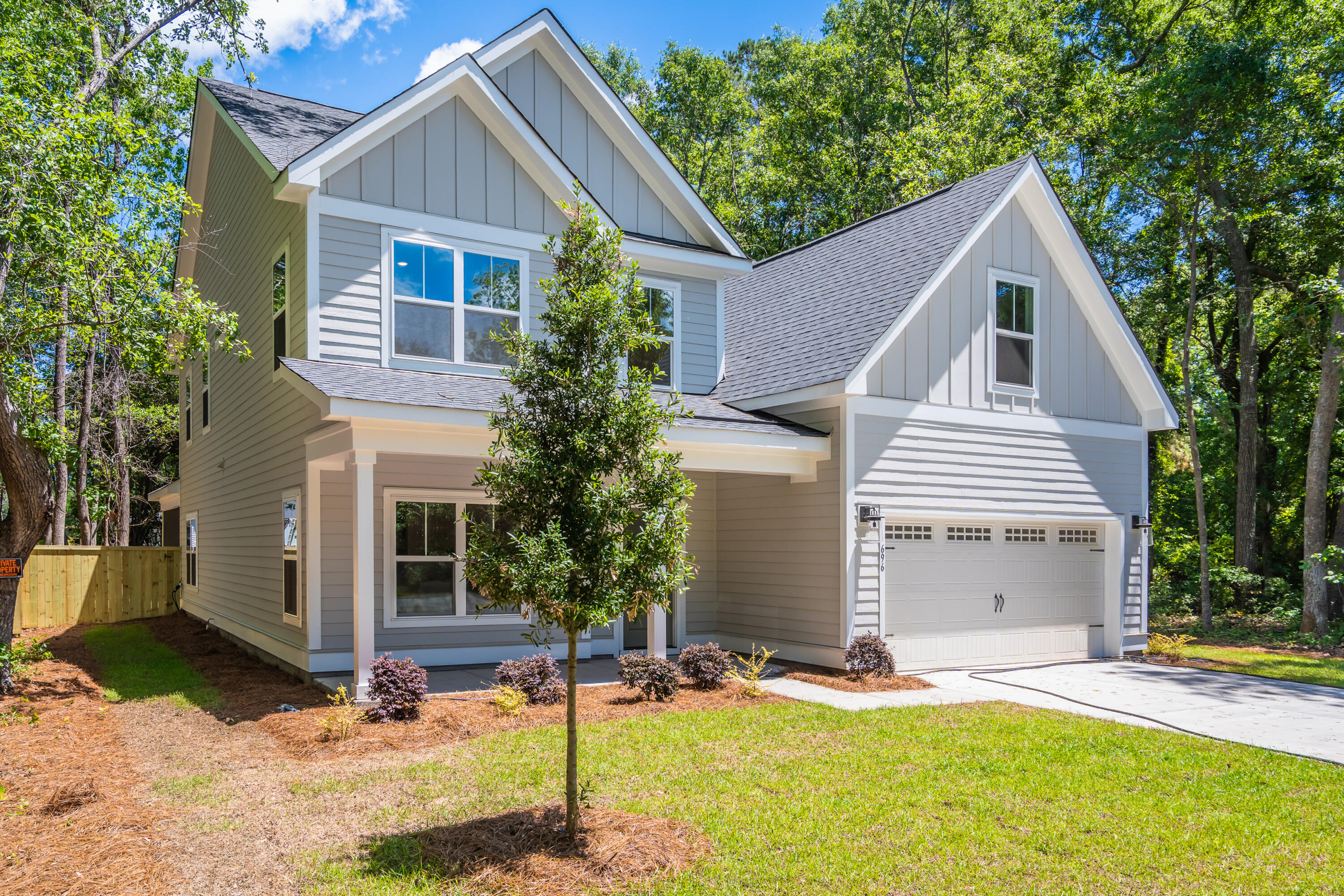 696 Eagle Street Mount Pleasant, SC 29464 - Photo 3 of 56 696BaldEagleSt-KeenEyeMarketing-003