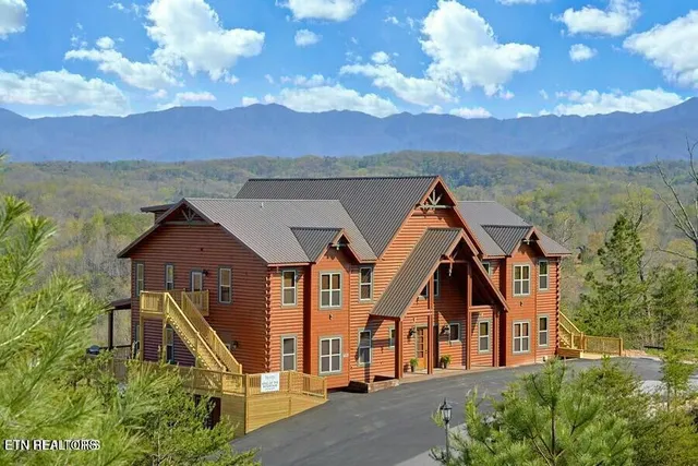 $4,900,000 | 2006 Thistle Thorn Trail, Sevierville, TN 37876