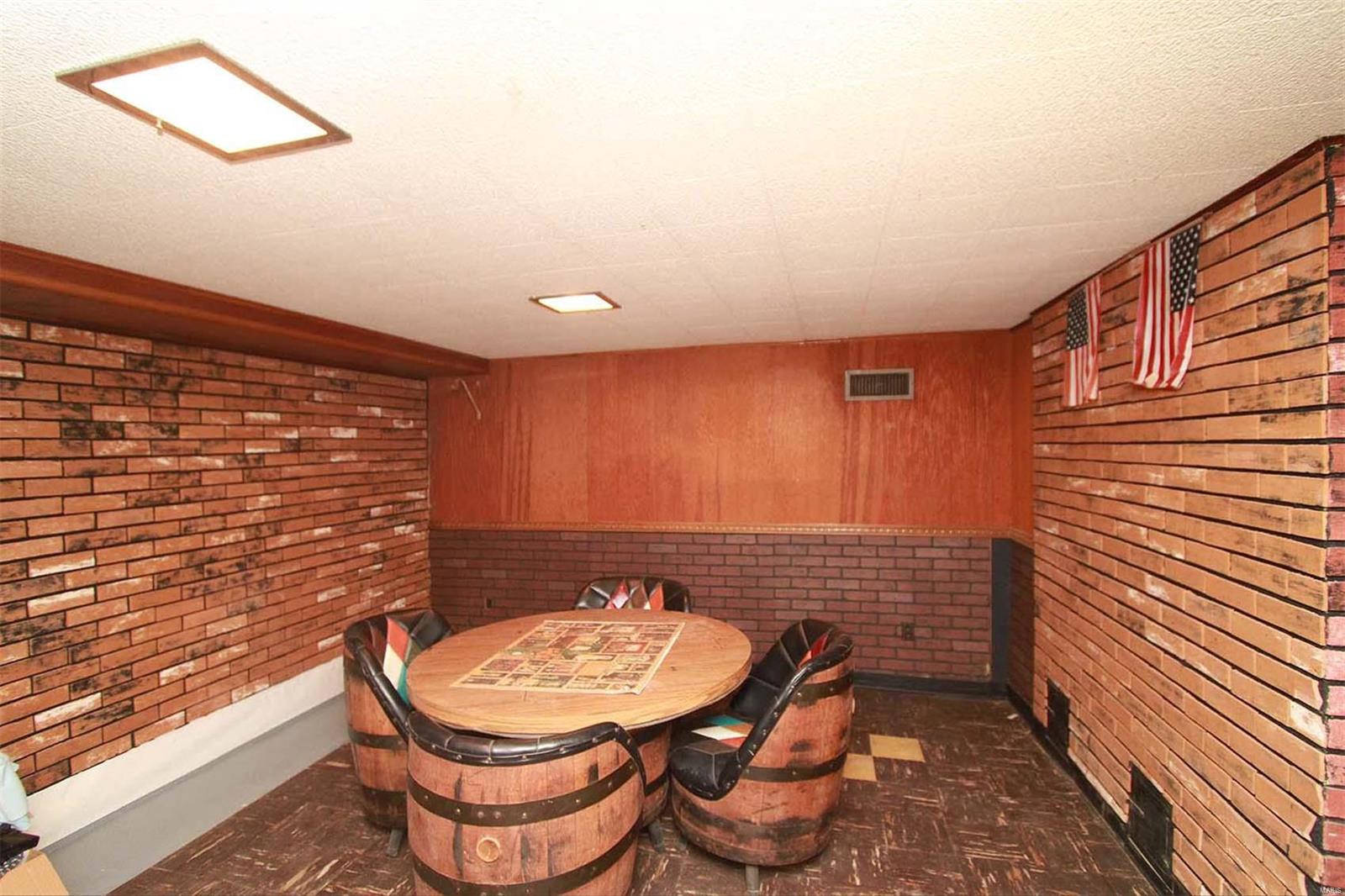 3211 Edwards Street Alton, IL 62002 - Photo 16 of 19 Gallery Image 16