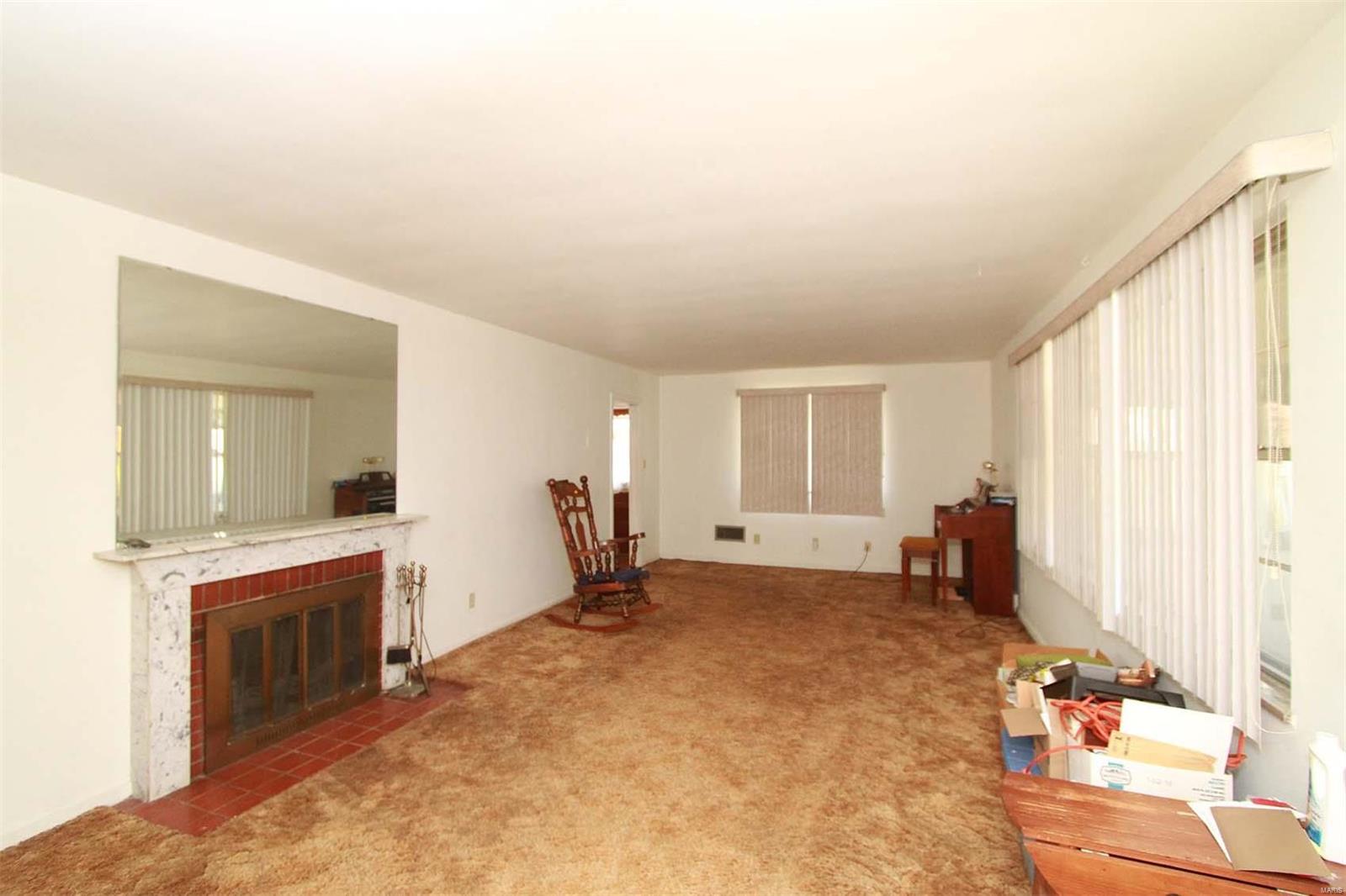 3211 Edwards Street Alton, IL 62002 - Photo 6 of 19 Gallery Image 6