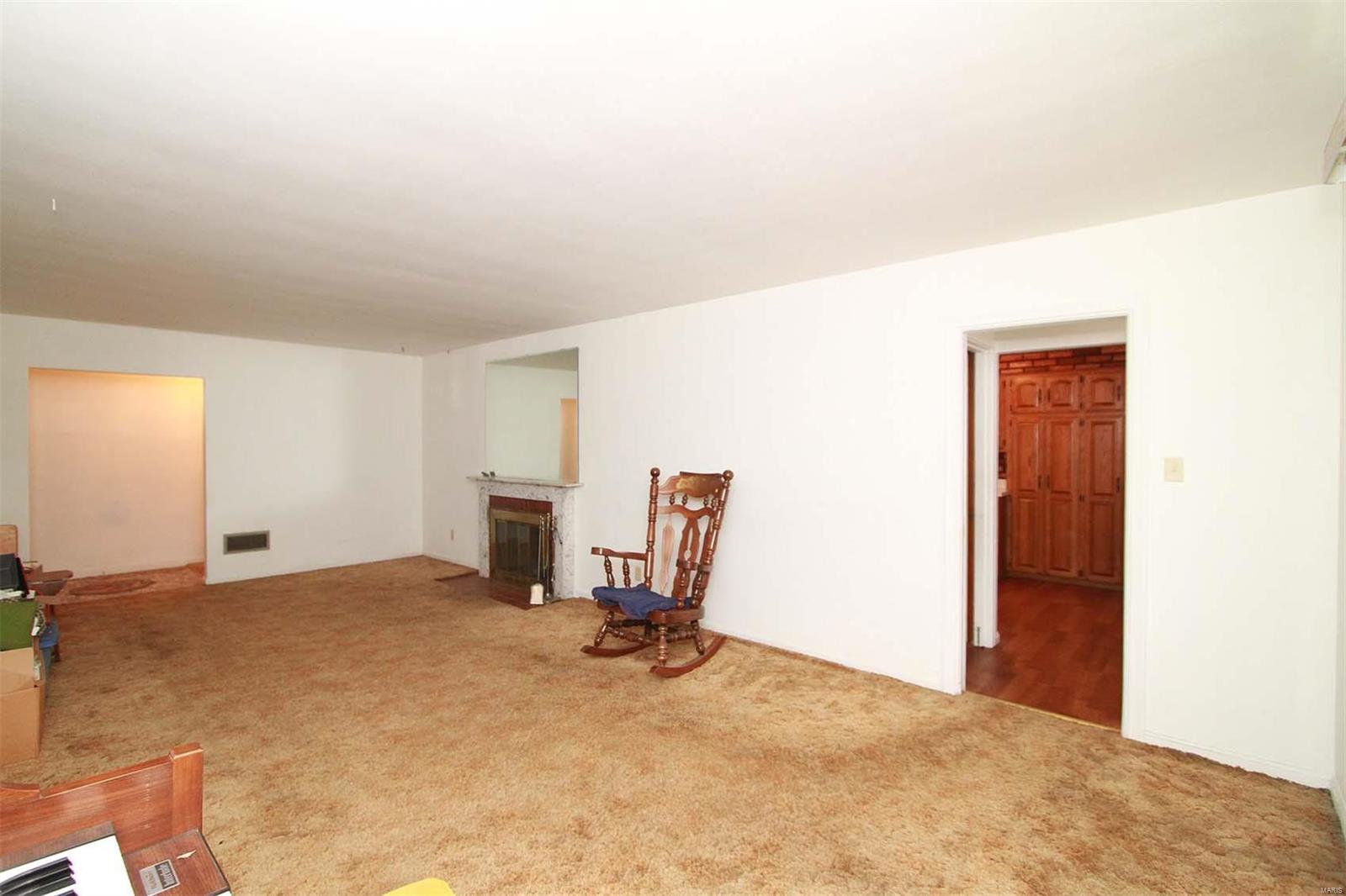 3211 Edwards Street Alton, IL 62002 - Photo 7 of 19 Gallery Image 7