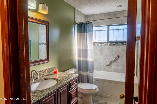 $220,000 | 11339 Island Shore Drive West, Jacksonville, FL 32218