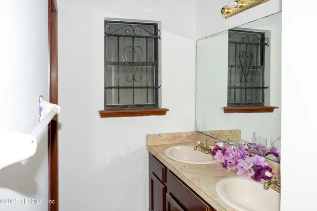 $220,000 | 11339 Island Shore Drive West, Jacksonville, FL 32218