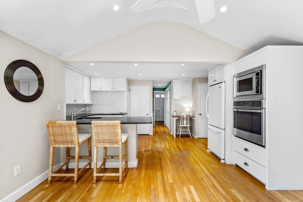 9 Hoover Road Hingham, MA 02043 - Photo 12 of 27