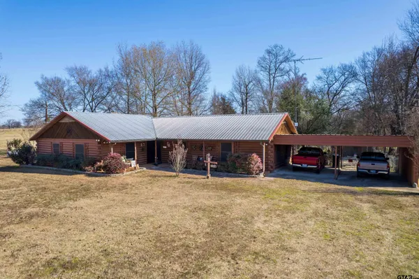 $349,900 | 419 Se Creek, Scroggins, TX 75480