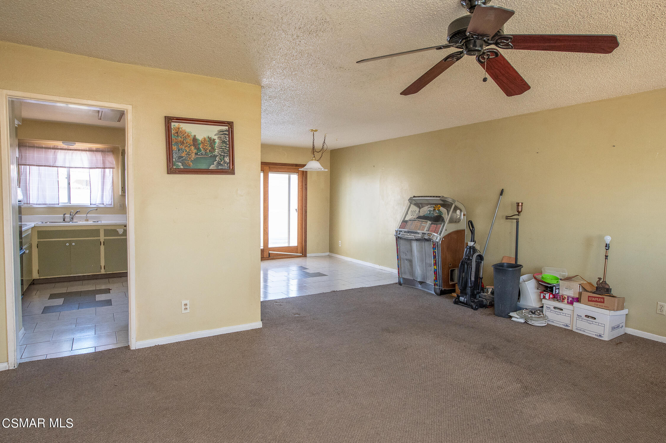 492 Graham Avenue Camarillo, CA 93010 - Photo 3 of 33 a view of a room with gym equipment