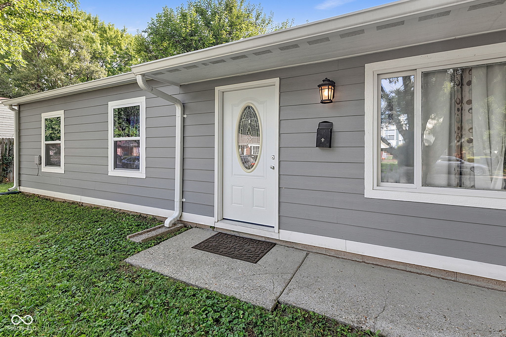 3701 Richelieu Road Indianapolis, IN 46226 - Photo 4 of 49