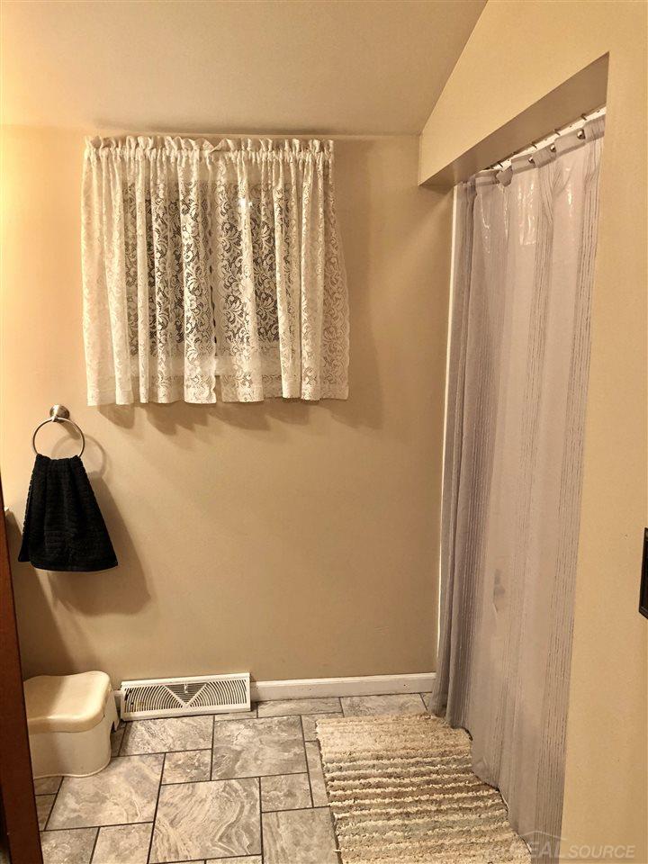 7373 Lakeshore Road Lexington, MI 48450 - Photo 16 of 20 Gallery Image 16