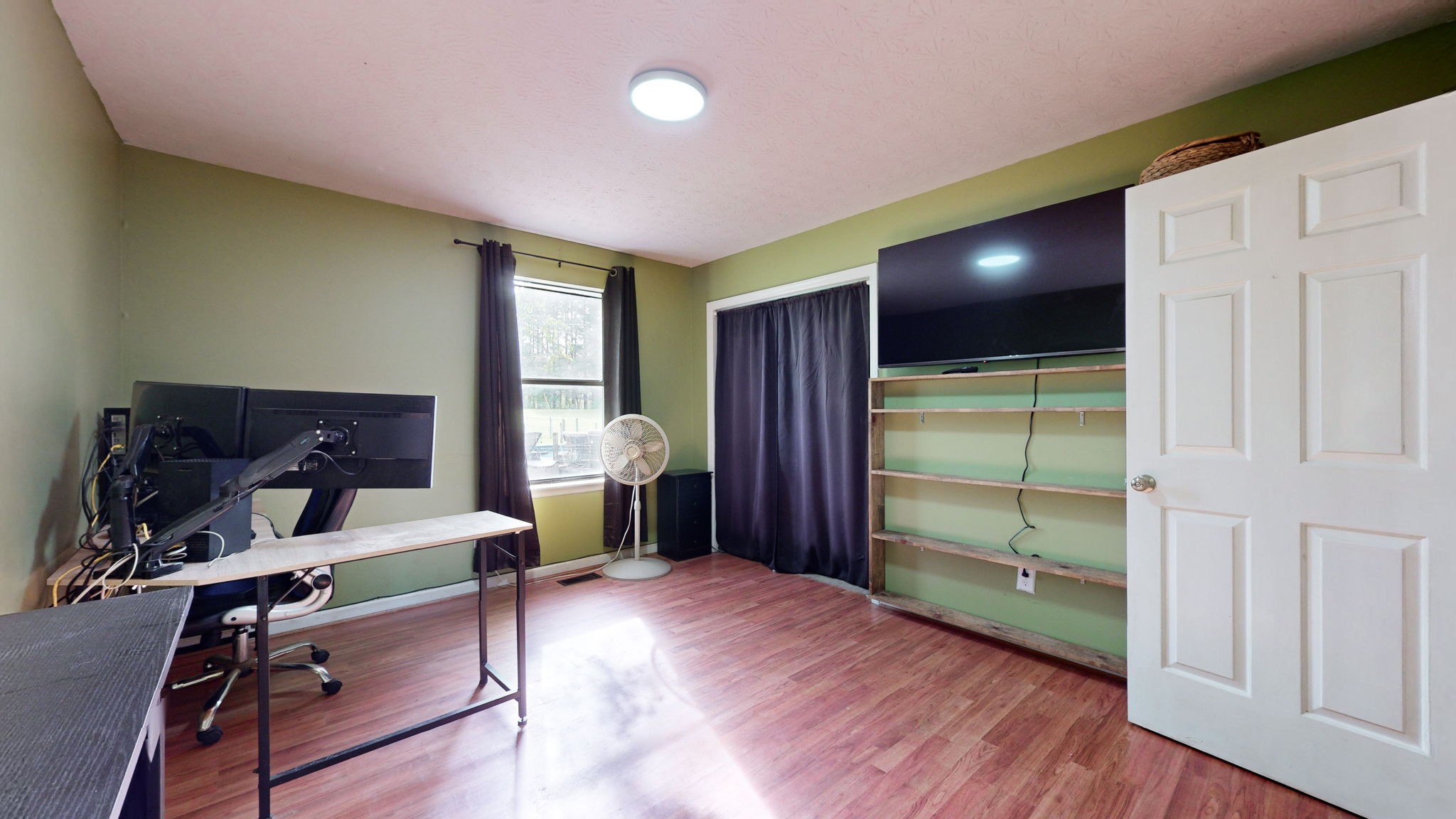 3558 Raymond Head Road Springfield, TN 37172 - Photo 30 of 50 a room with furniture and a window
