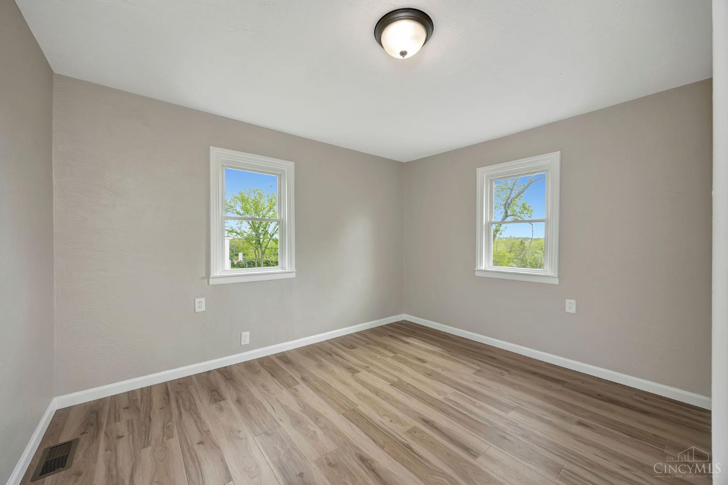 5386 Mosiman Road Middletown, OH 45042 - Photo 23 of 43