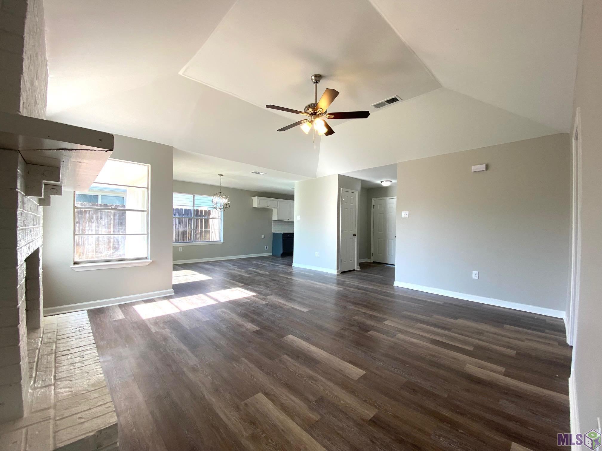 2427 North Sugar Ridge Road Laplace, LA 70068 - Photo 5 of 14 Gallery Image 5