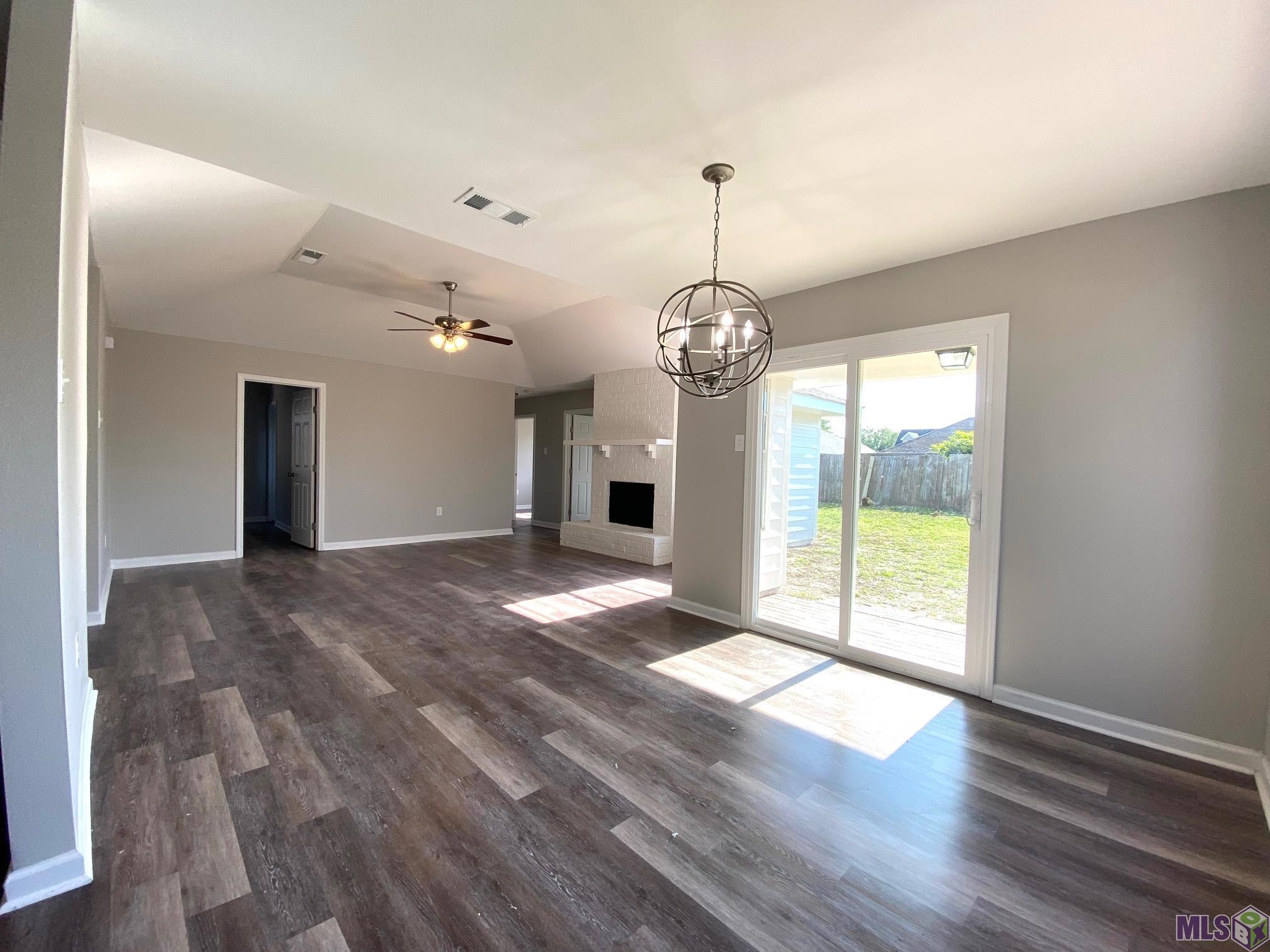 2427 North Sugar Ridge Road Laplace, LA 70068 - Photo 7 of 14 Gallery Image 7