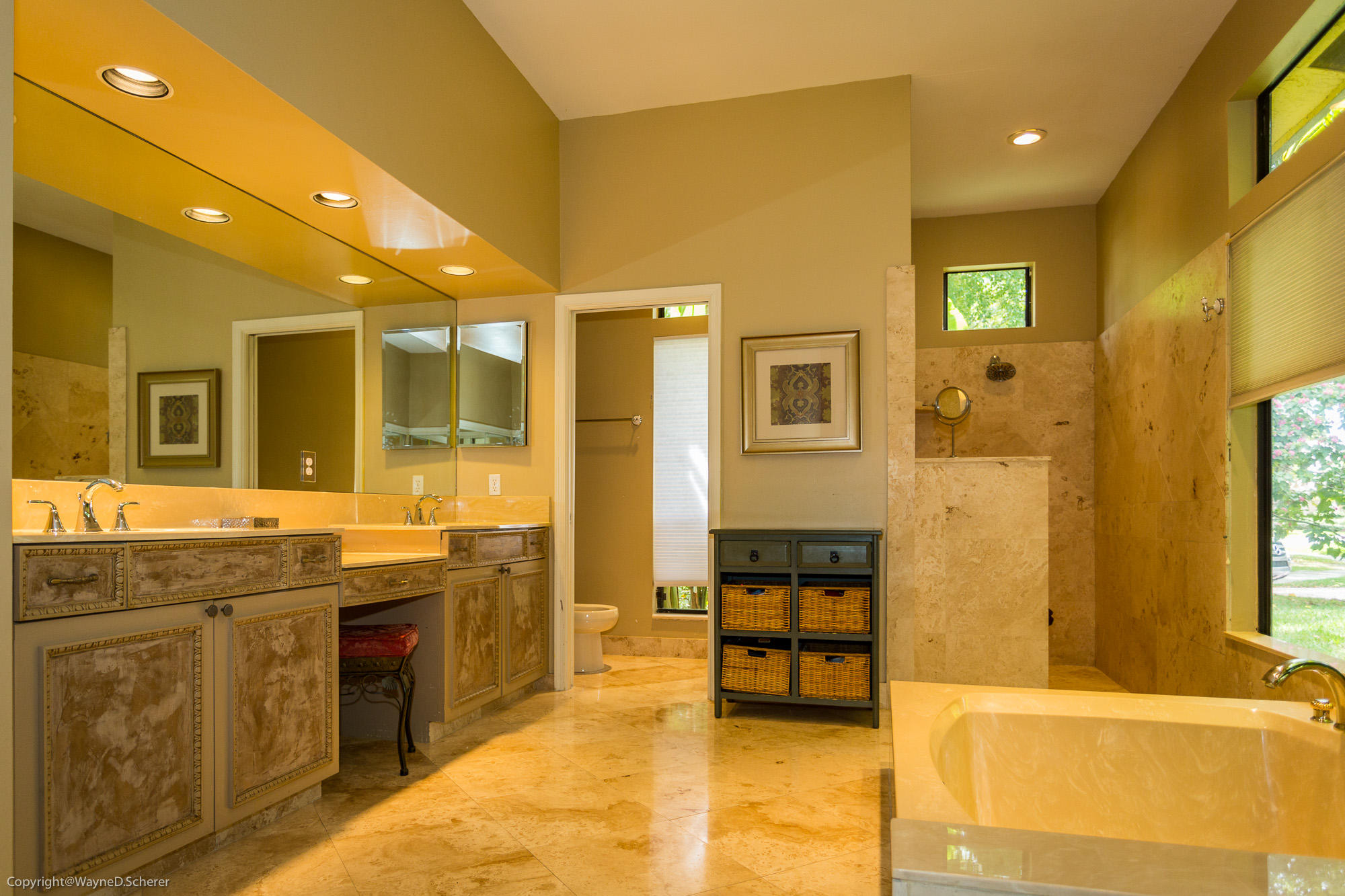 4752 Northwest 26th Way Boca Raton, FL 33434 - Photo 10 of 30 King-Size Master Bath