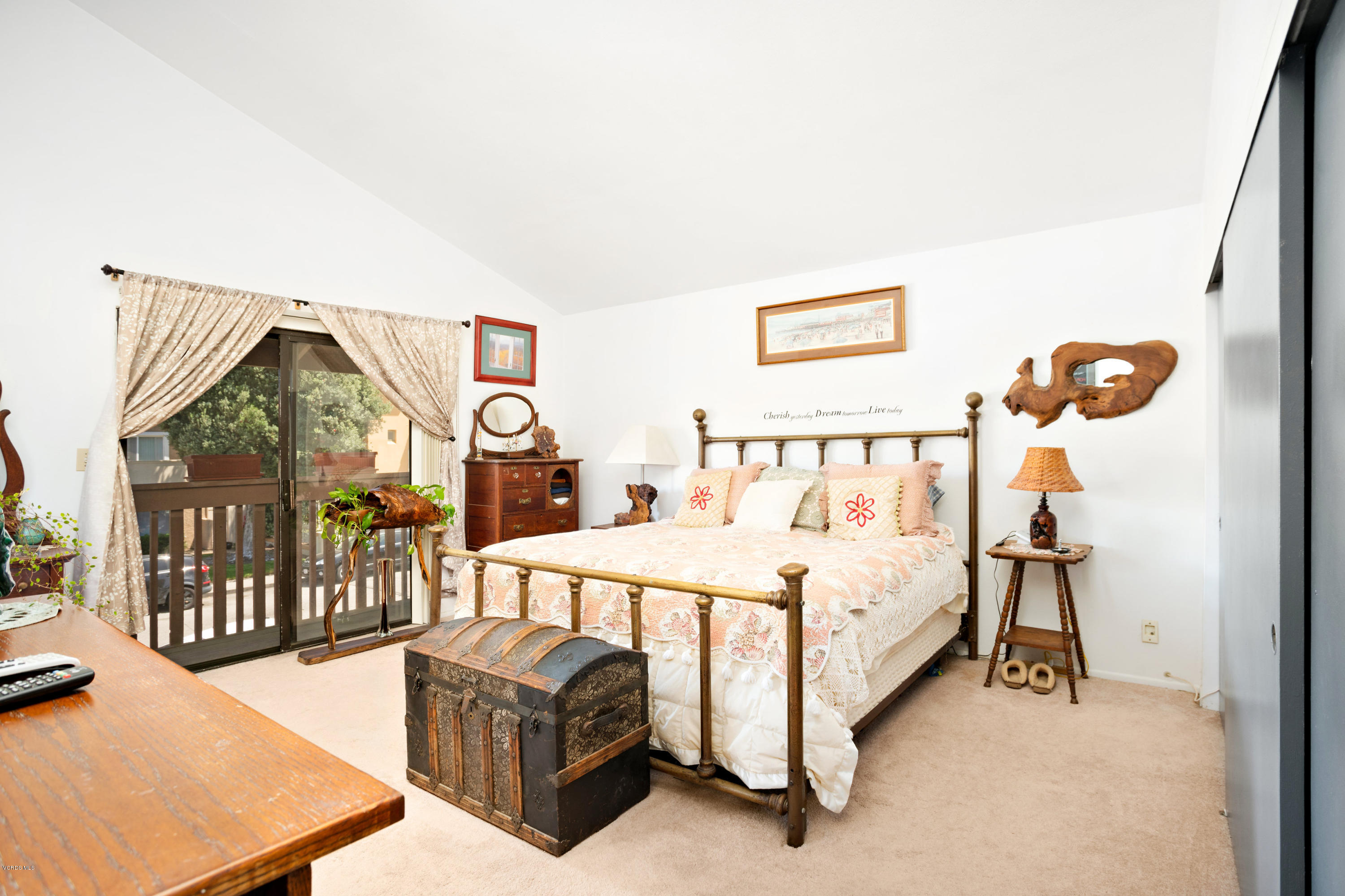 5120 West Wooley Road, Unit 1 Oxnard, CA 93035 - Photo 9 of 25 DSC00204