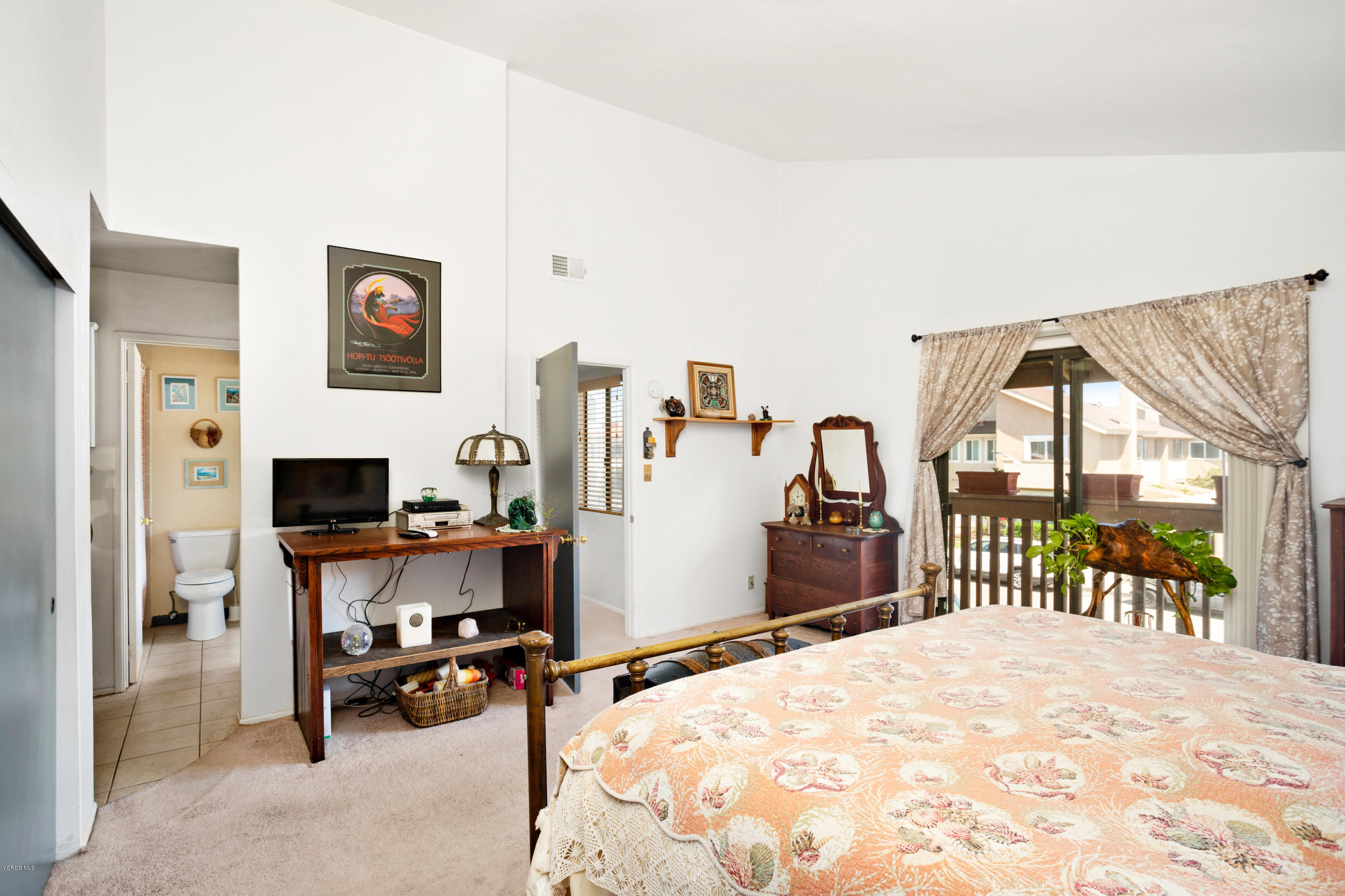 5120 West Wooley Road, Unit 1 Oxnard, CA 93035 - Photo 10 of 25 DSC00200