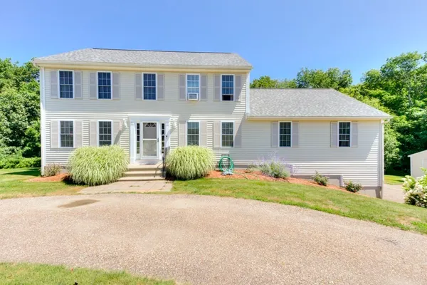 $629,900 | 11 Hyland Avenue, Leicester, MA 01524