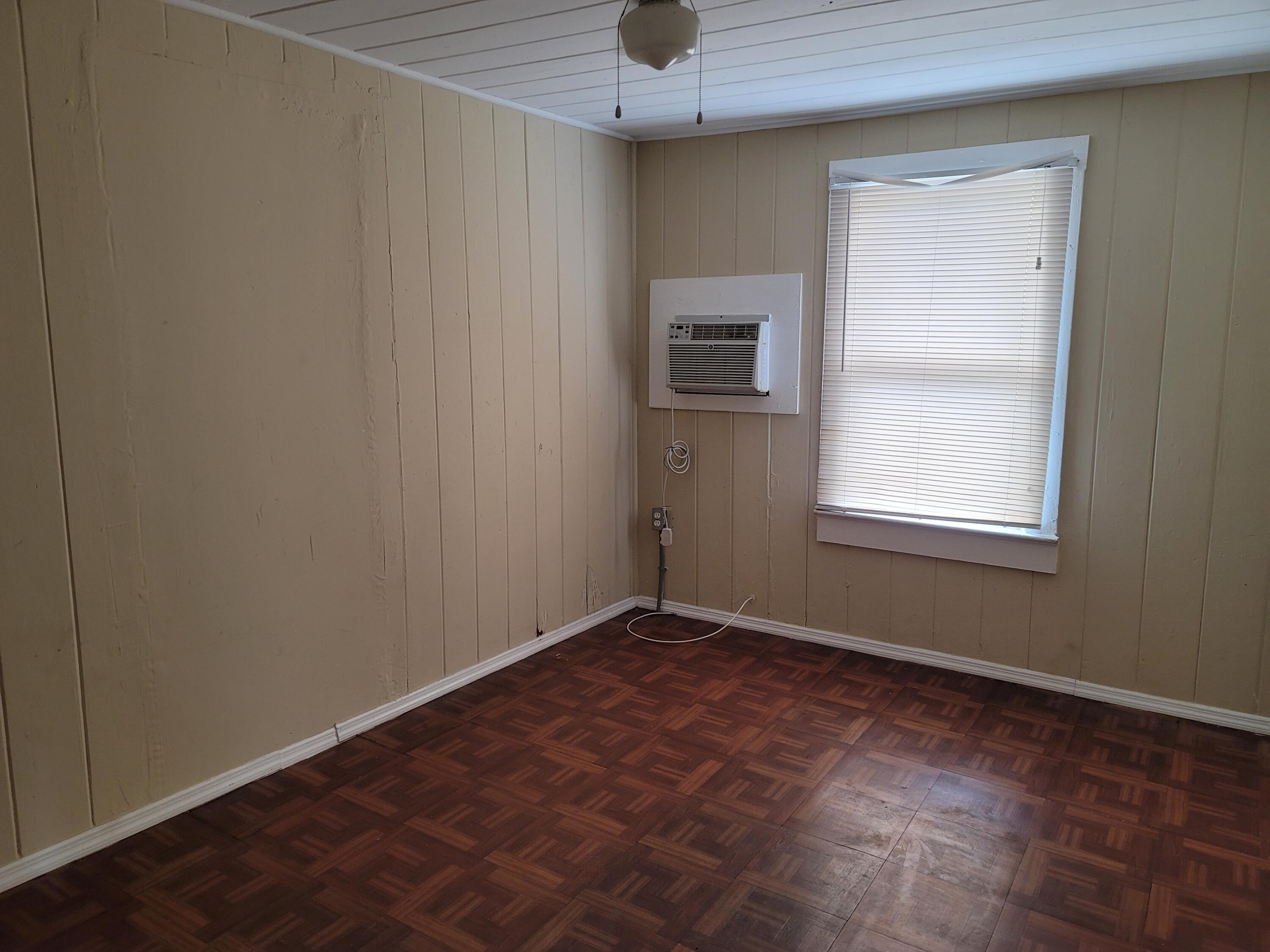 628 West 7th Street Riviera Beach, FL 33404 - Photo 8 of 10 Bedroom 3