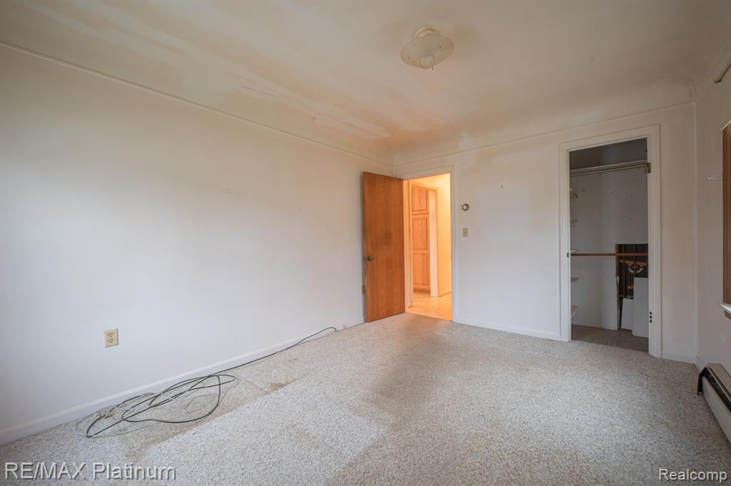 850 West Maple Road Milford, MI 48381 - Photo 17 of 34