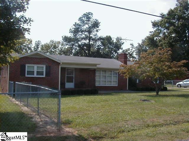 106 Workman Road Laurens, SC 29360 - Photo 1 of 15 Gallery Image 1