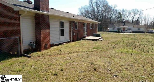 106 Workman Road Laurens, SC 29360 - Photo 2 of 15 Gallery Image 2