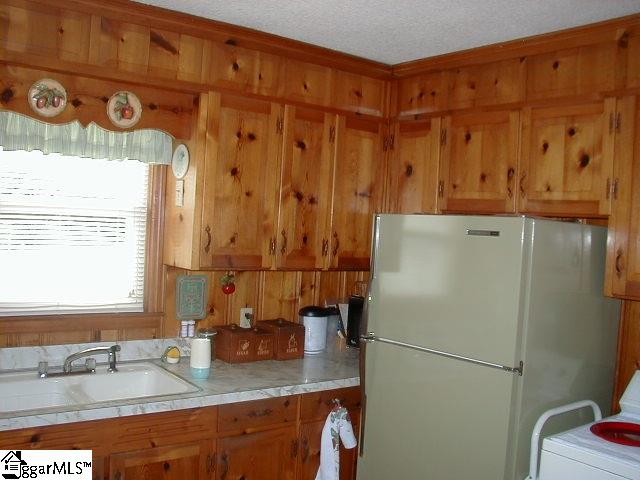 106 Workman Road Laurens, SC 29360 - Photo 4 of 15 Gallery Image 4