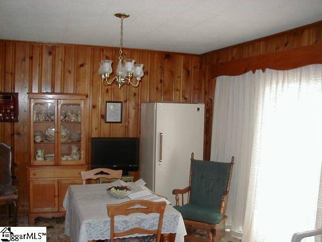 106 Workman Road Laurens, SC 29360 - Photo 9 of 15 Gallery Image 9