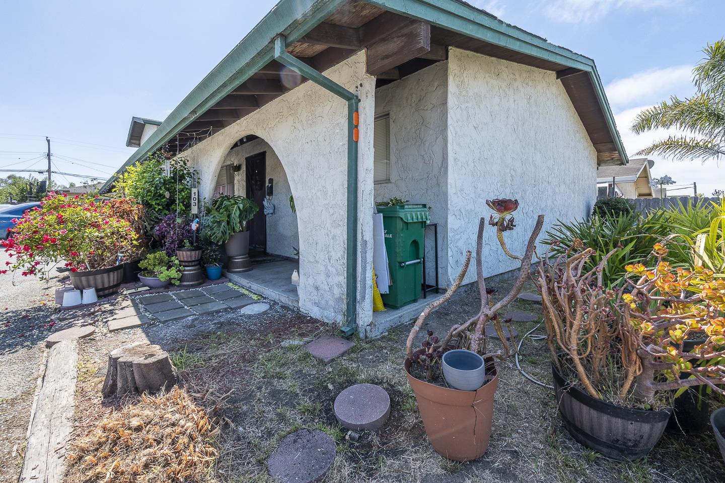 103-105 Holm Road Watsonville, CA 95076 - Photo 2 of 10