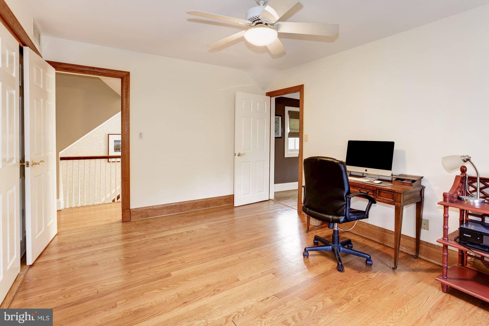 7706 Crossland Road Baltimore, MD 21208 - Photo 22 of 30 3rd Bedroom / Office or Sitting Room
