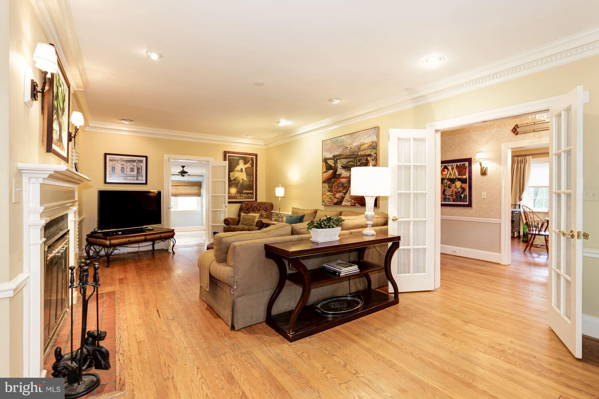 7706 Crossland Road Baltimore, MD 21208 - Photo 5 of 30 Family Room w/ Wood Burning Fireplace
