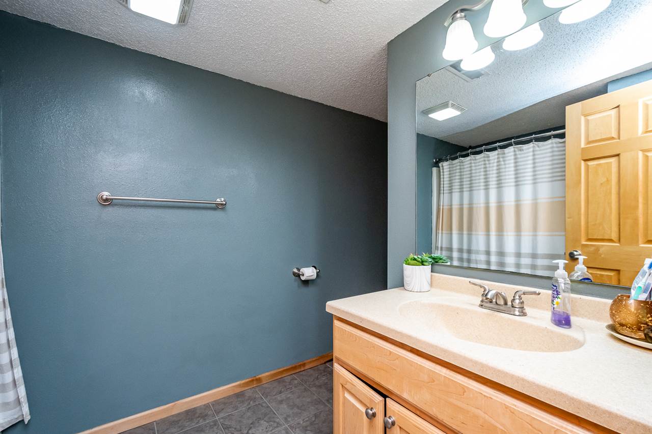 877 Tipperary Road Iowa City, IA 52246 - Photo 23 of 27 Gallery Image 23