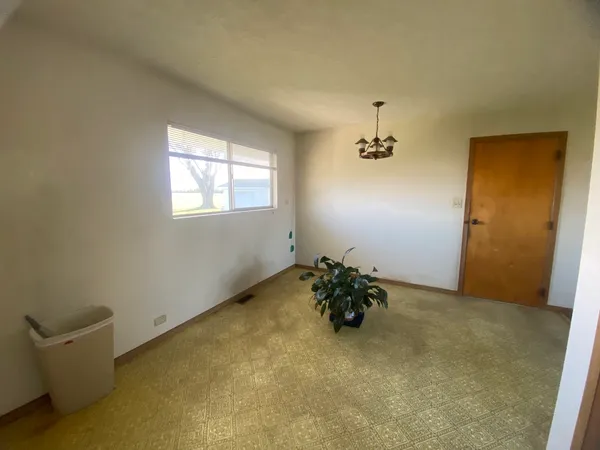 $125,000 | 8562 East Park Street Road, Du Quoin, IL 62832