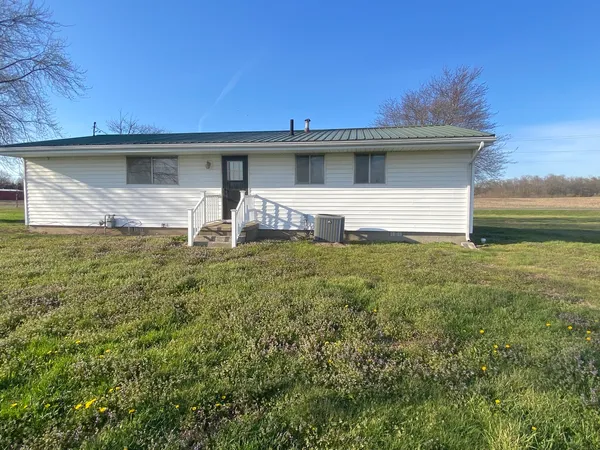 $125,000 | 8562 East Park Street Road, Du Quoin, IL 62832