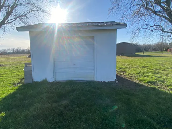 $125,000 | 8562 East Park Street Road, Du Quoin, IL 62832