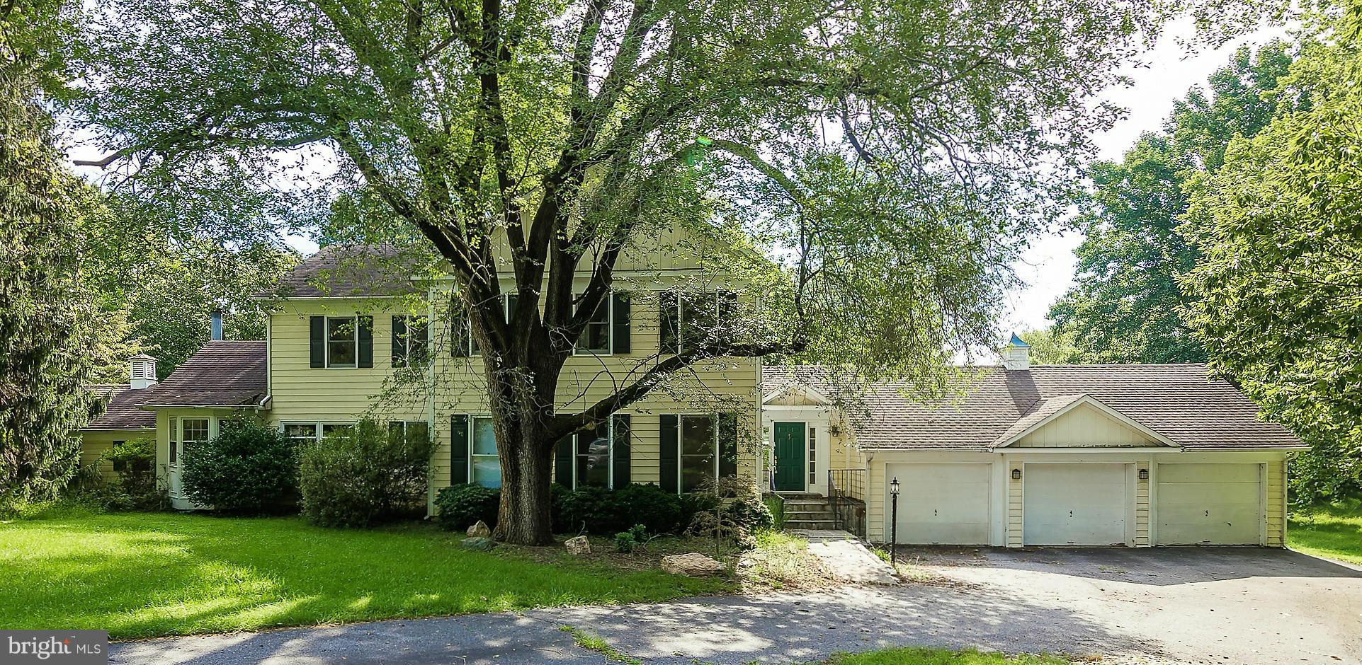 11101 Glen Road Potomac, MD 20854 - Photo 1 of 30 Exterior (Front)