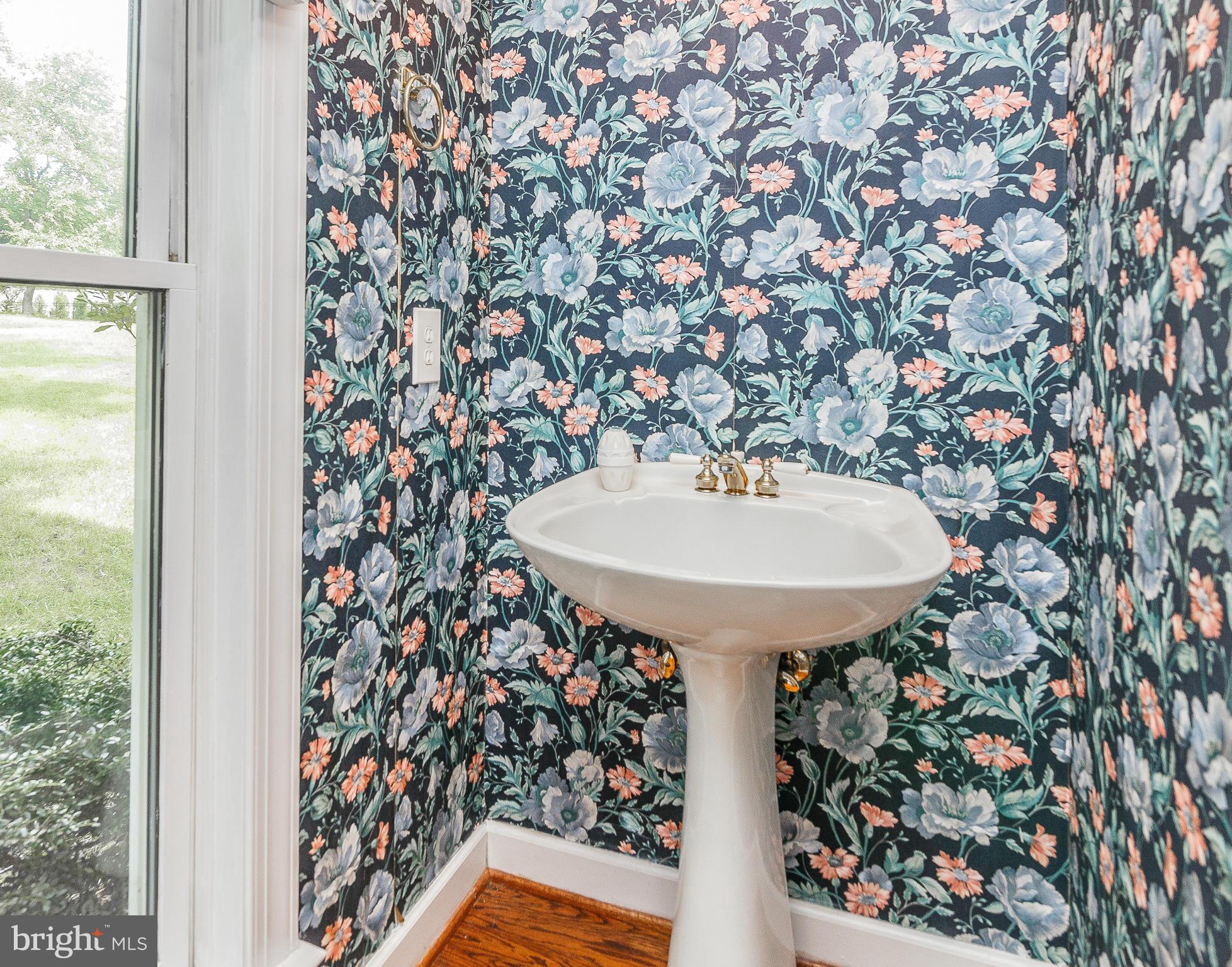 11101 Glen Road Potomac, MD 20854 - Photo 14 of 30 Bath