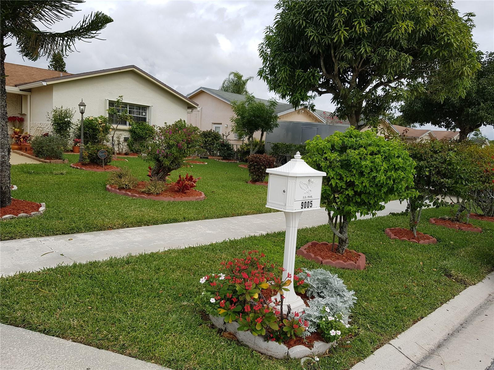 9005 Southwest 7th Street Boca Raton, FL 33433 - Photo 3 of 20 Photo 3
