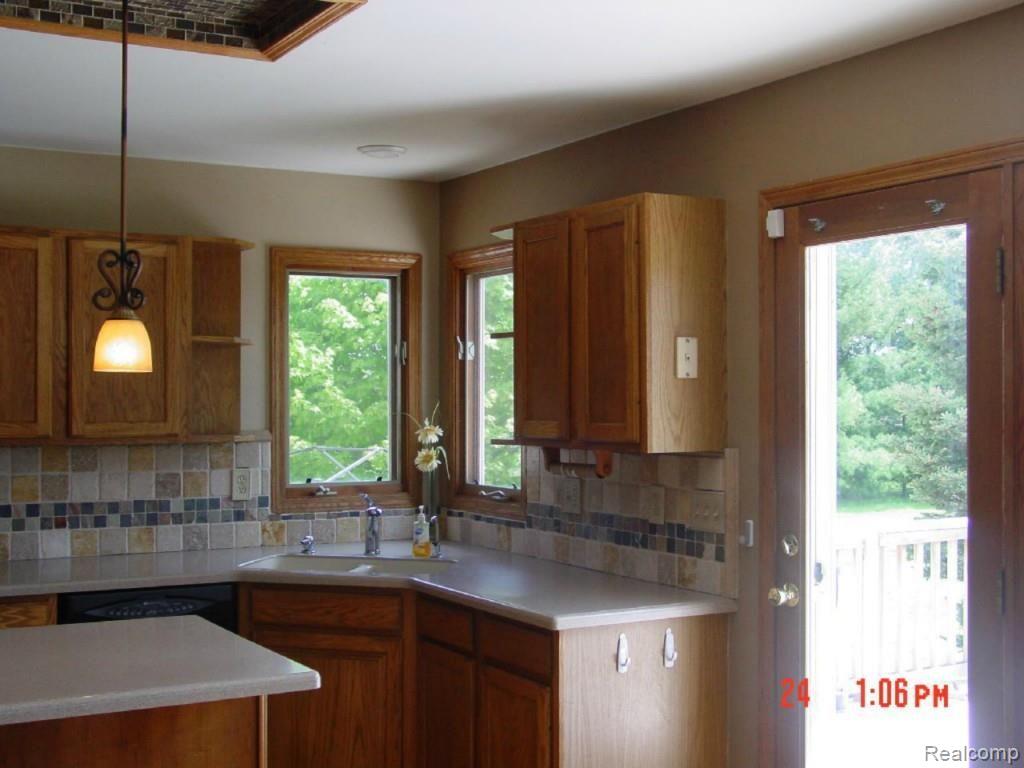 16800 31 Mile Road Ray, MI 48096 - Photo 5 of 12 #5 Kitchen with patio door wall.jpg