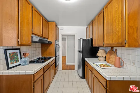 $1,650,000 | 637 North Detroit Street, Los Angeles, CA 90036