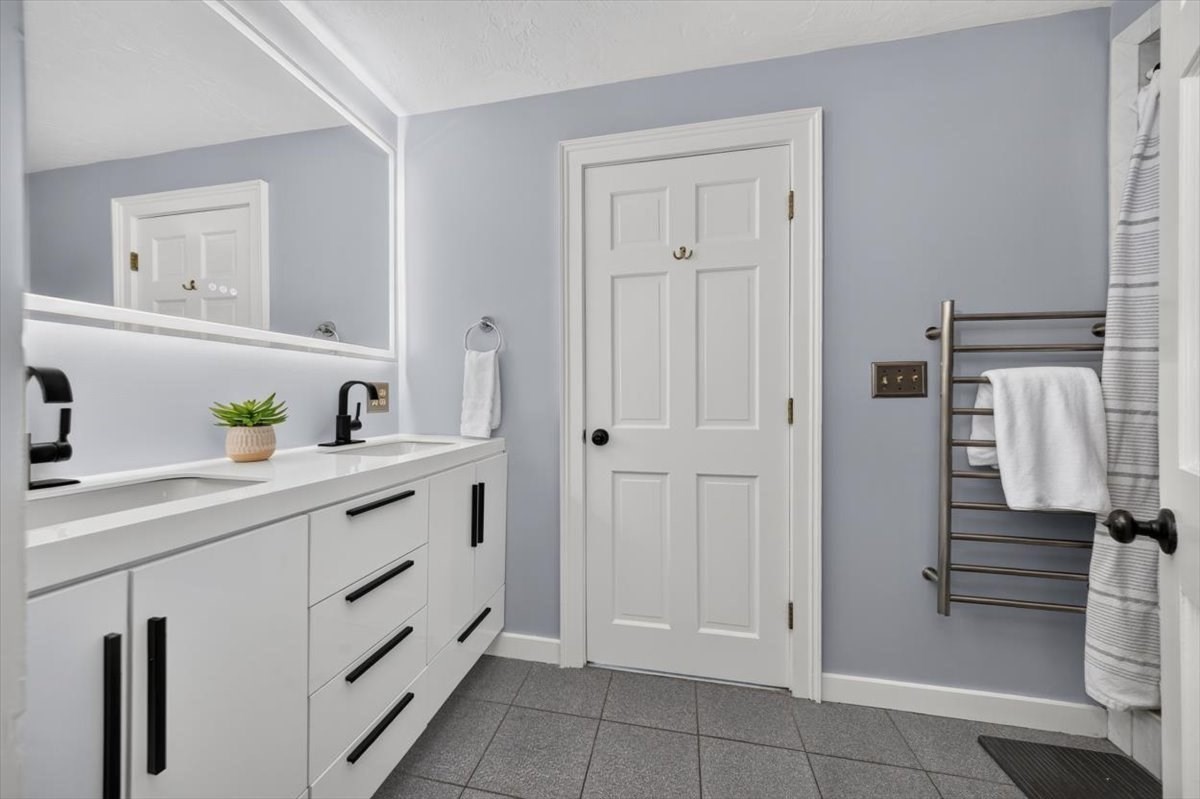 13 Daley Road Hingham, MA 02043 - Photo 16 of 35 Gallery Image 16