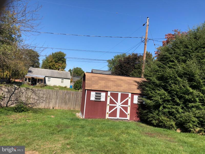 68 Runyon Road Hummelstown, PA 17036 - Photo 8 of 9 Gallery Image 8
