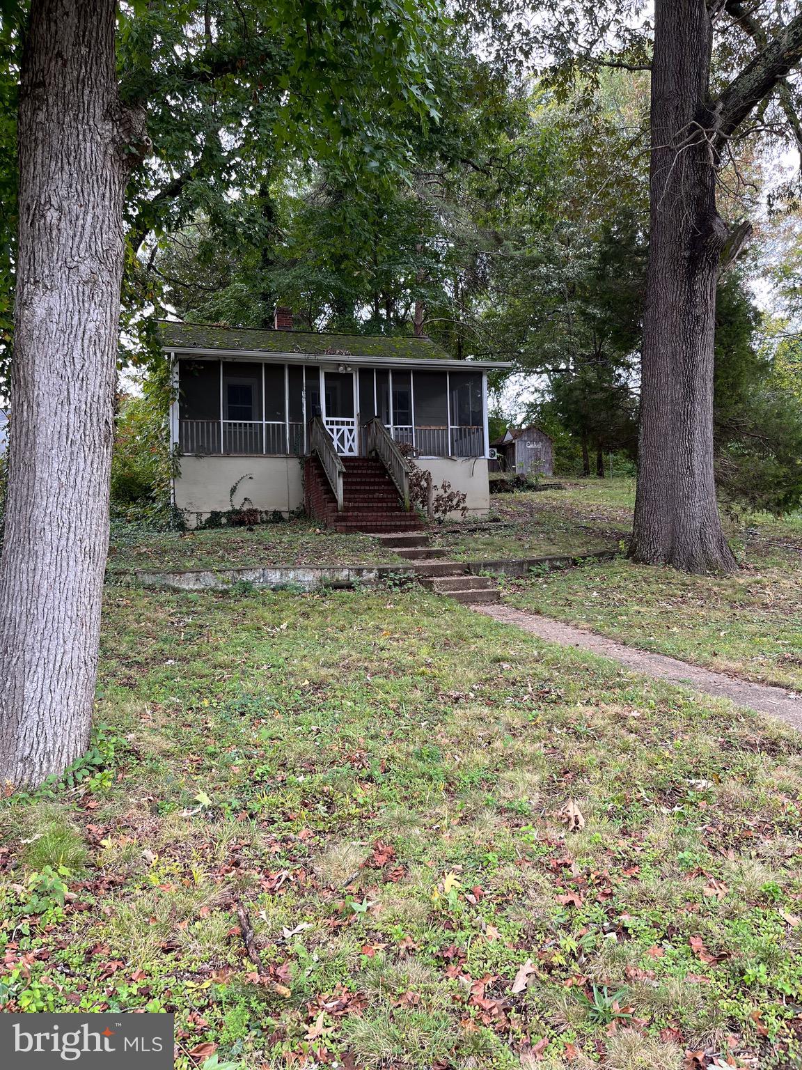 18616 Old Triangle Road Triangle, VA 22172 - Photo 2 of 7 Gallery Image 2