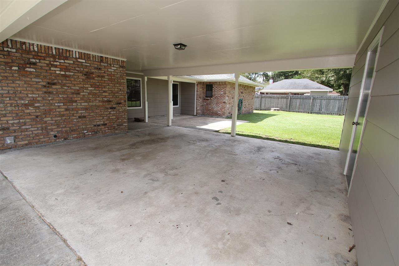 13817 Shady Ridge Avenue Baton Rouge, LA 70817 - Photo 4 of 28 Gallery Image 4